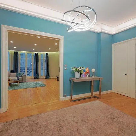 Magnifique Situe Dans Le 16eme Apartment Paris
